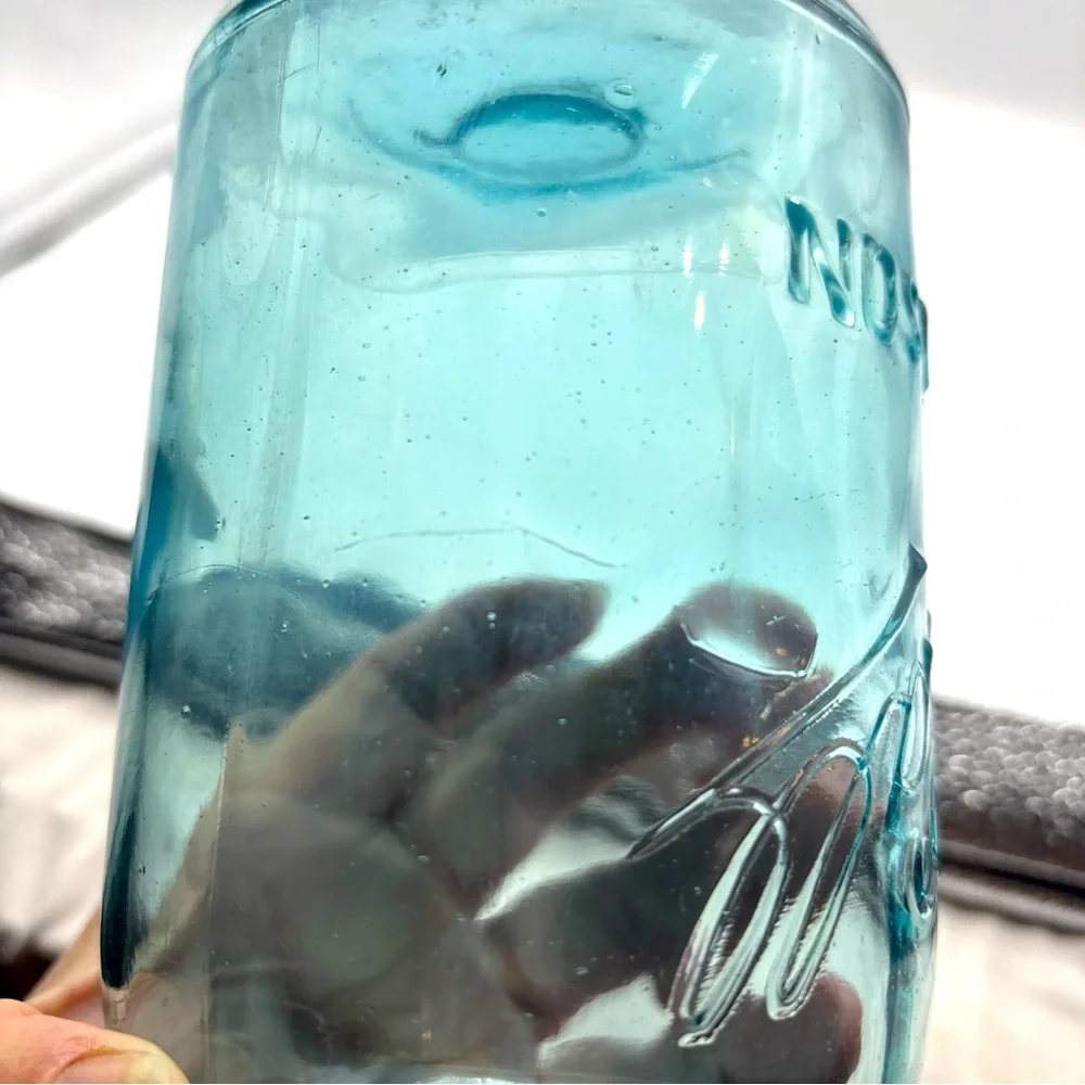 Rare 1900's Ball blue Mason qt.jar.